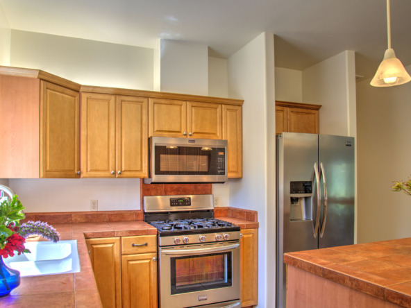 Kitchen 2_DSC_5938_39_40_Interior 3